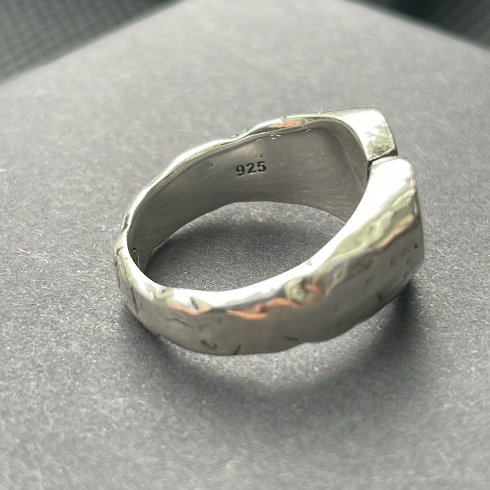 *NEW* Broken Heart Signet Ring UNISEX - size 6.5 - Picture 6 of 8